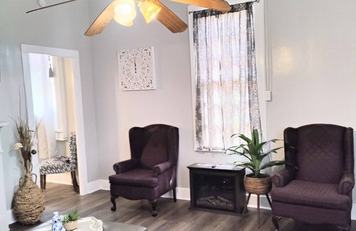 Treme Cottage | 7 min walk to French Quarter Spacious Creole Cottage