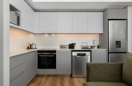 Bantry Bay Apartment | 7 on Bantry Apartments