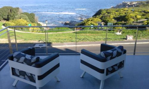 Westcliff House | 7 on Marine