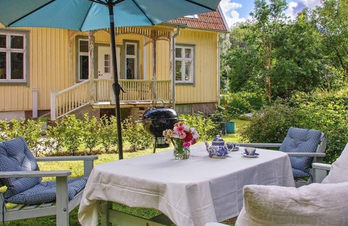 Fargelanda House | 7 person holiday home in FÄRGELANDA