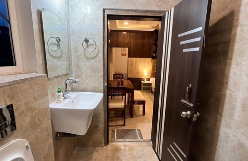 Sualkuchi House | 7 SIS7ERS HOMESTAY