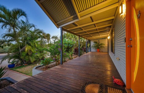 Exmouth House | 7 Skipjack Circle