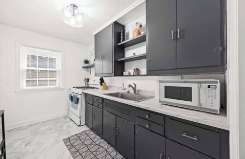 Audubon Apartment | 7 Spacious Units Close to Downtown & Expo Center