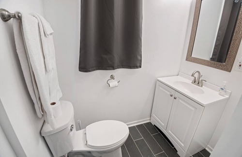 Oscoda Resort | #7 Thomas' Parkside Cottages, 2BR Beachfront on Lake Huron, downtown location