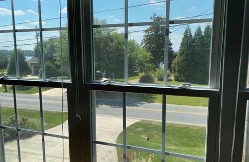 Southmont House | 70" TV, pool table, darts, 10 minutes from Wildlife Boat Ramp + Board & Batten