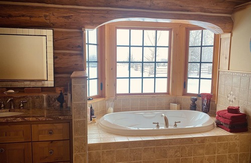 Big Timber House | 7000 sq ft log home located on the Sweet grass Creek