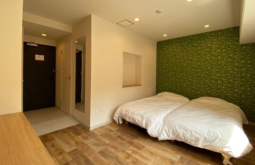 Minamiaoyama House | 703 HOTEL Omotesando Stories / Minato-ku Tokyo