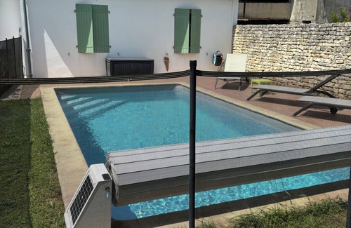 Sainte-Marie-de-Re House | 70m2 loft for 5 people with heated pool, village center