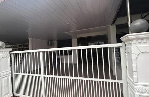 Kampung Keladi House | 71家庭旅馆