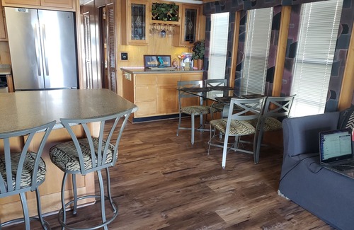 Bethel Island Boat Rental | 72 foot Luxury Custom Houseboat "Big Dog"