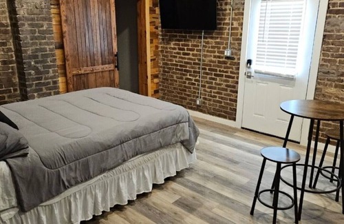 Maryville Apartment | 728 E. Broadway Ave., Unit 204, Maryville, TN.