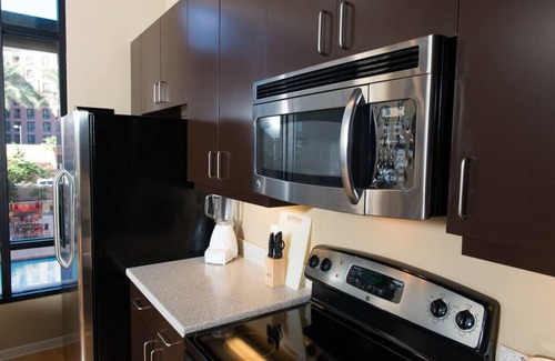 Brown and Stetson Business Condo | 7301 E. 3rd Avenue/UNIT #208