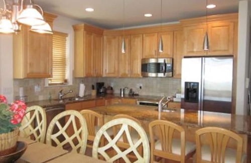 Townsend's Inlet House | 7509 Pleasure Avenue 1st Fl