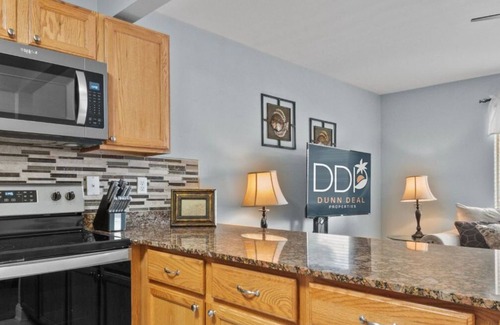 Biloxi Condo | 77OS Just a short walk to the beach!