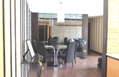 Khlong Toei Nuea Apartment | 7A - 2 Bedroom Downtown Apartment with shared Pool