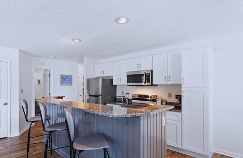 Sea Trail Condo | 7A Pet-friendly 2-bedroom condo on lower level at Oyster Bay Golf Links Sunset Beach
