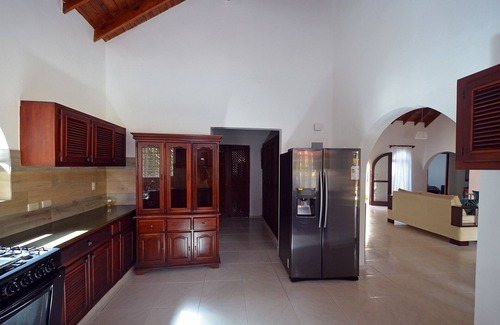 Sosua Villa | 7BD Guest-Friendly Villa with Private Pool, Jacuzzi and Billiard, near Beach!