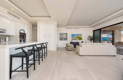 Sunset Beach House | 7BD Oceanfront Rental
