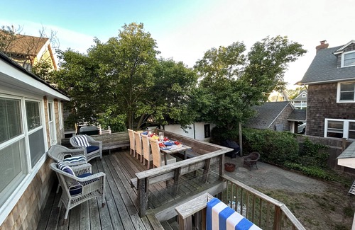 Avon House | 7br/3.5ba Classic Bay Head Beach House Steps To The Beach