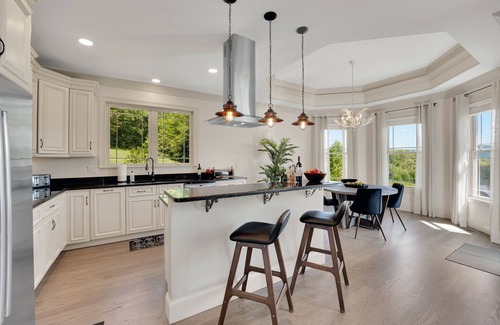 Asheville Villa | 7BR/5BA Asheville Luxury Mansion w/Sauna/Steam/Cold/Hottub/Gamerm/MovieTheatre