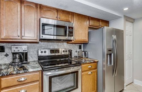 Ono Island Condo | 7th Floor Gulf Front Gem | Spectacular Beachfront Views | Free Golf | Indoor/Outdoor Pools | Hot Tub