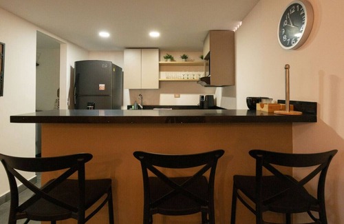 El Tesoro Apartment | 7th floor modern apartment near provenza