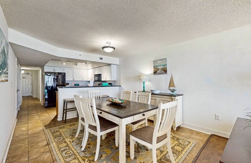 Crescent Beach Condo | 7th-floor oceanfront condo with pool, hot tub, private balcony & gym