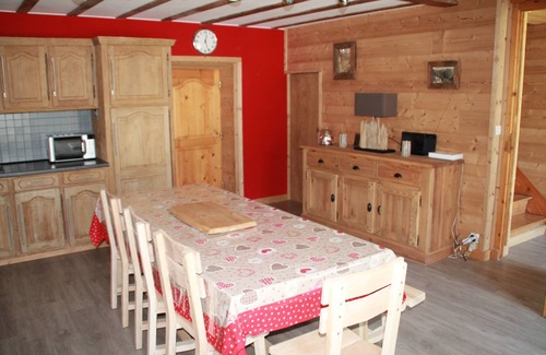 Mont-de-Lans Ski Chalet | 8/10 people cottage 110 m2