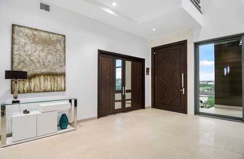 Stone Oak House | 8 Bed 8 Bath- Mega Mansion W/Breathtaking Views, Modern