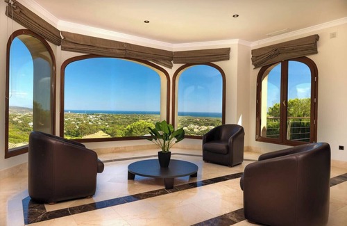 San Roque Villa | 8 bedroom luxury villa + sea, golf course and mountain views