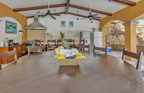 Jaco Villa | 8 Bedroom Private Party Complex BEST location- Walk to Cocal and Main St