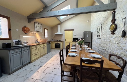 Thesee House | 8 Bedroom Private vacation home in ThÃ©sÃ©e