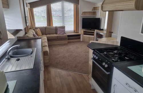 Chapel Saint Leonards Resort | 8 berth caravan PG214 Golden Palm Chapel st Leonards