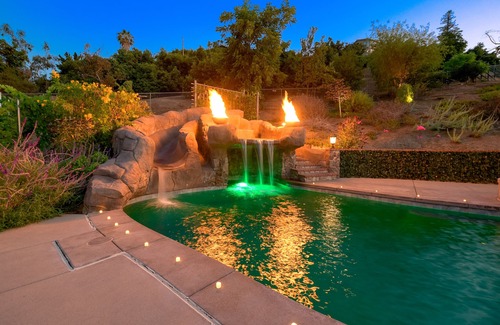 El Cajon House | 8 BR Rockstar Villa! Swim Up Bar + XL Pool/Jacuzzi/Slide, Waterfall +Views!