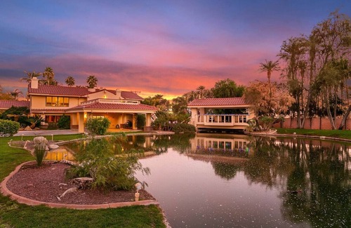 Palm Desert Villa | 8 Bunch Palms 34750 Washington PD