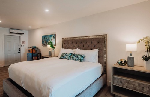 Great Guana Cay Hotel | #8 - Guana Beach Inn @sunset beach, Guana Cay