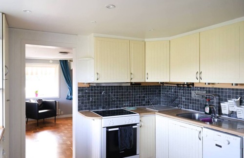 Save Apartment | 8 guests, free parking & wifi