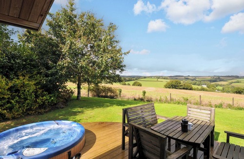 Dobwalls Cottage | 8 HORIZON VIEW, pet friendly, luxury holiday cottage in Dobwalls