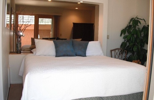 Tahoe Vista Hotel | #8 Hotel Room - small & private - w/peek lake views, access to dock & beach