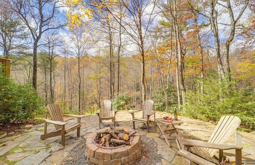 Apple Ridge Cabin | 8 Mi to Appalachian Ski! Mtn-View Gem on 22 Acres