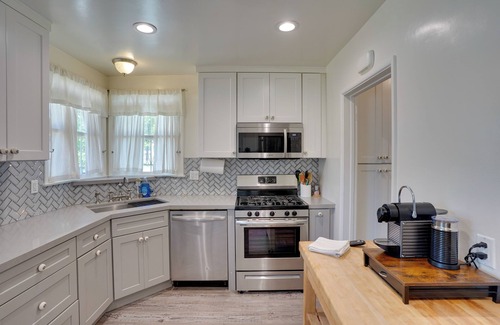 Inglewood House | 8 Mi to Beach: Inglewood Retreat w/Pool