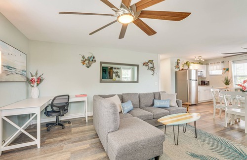 Panama City Apartment | 8 Mi to Beaches: Getaway w/Pool in Panama City!