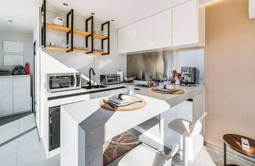 Valley View Apartment | 8 Mi to Lake Access: Futuristic Capsule Hideaway!