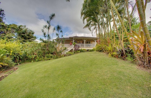 Holualoa Apartment | 8 Mi to Magic Sands Beach: Tranquil Home w/Lanai!