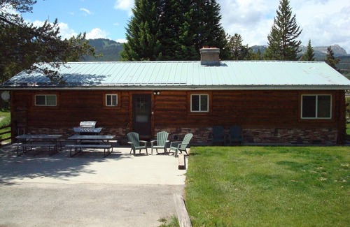 Lazy Acres Cabin | 8 miles from Yellowstone! Parking area for toys! Fireplace, Gas Grill, Smart TV