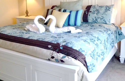 Four Corners House | 8 miles to Disney, Luxury Linens, Immaculate, Clubhouse with Advisor