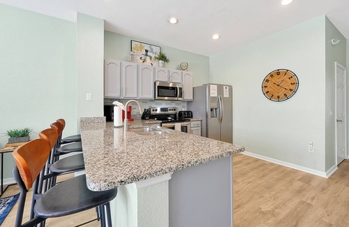 Windsor Hills House | 8 Mins to Disney End Unit W/Private Pool, Waterpark and Resort Amenities