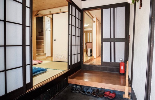 Sakyo Ward House | 8 mins to Gion, Quiet but Central in Kyoto - Botan House
