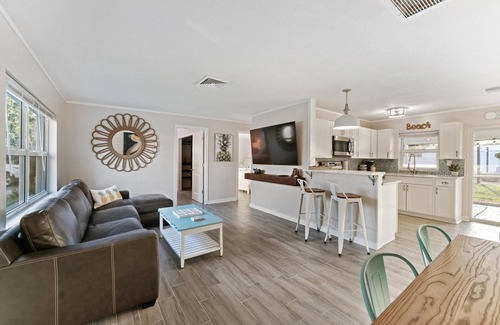Jensen Beach House | 8 Minutes from numerous beaches, hot tub and beautiful fire pit