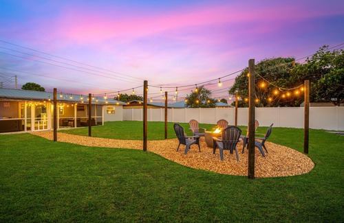Jensen Beach House | 8 Minutes from numerous beaches, hot tub and beautiful fire pit
